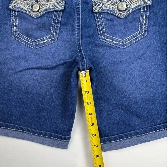 No Boundaries - Women’s Jean Shorts with Belt - Size 7 - NWT - Picture 8 of 9